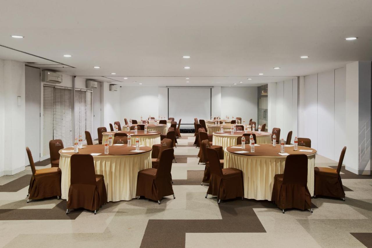 Hotel Amaris Padjajaran 2*